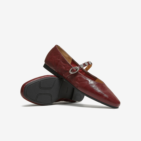 百思图2025秋季新款玛丽珍鞋时尚简约复古浅口女单鞋BN756CQ5