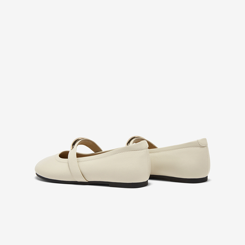 百思图2025秋季新款商场同款玛丽珍鞋简约时尚浅口女单鞋F3317CQ5