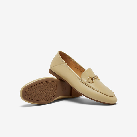 百思图2025秋季新款乐福鞋时尚简约通勤平跟女单鞋C5268CA5