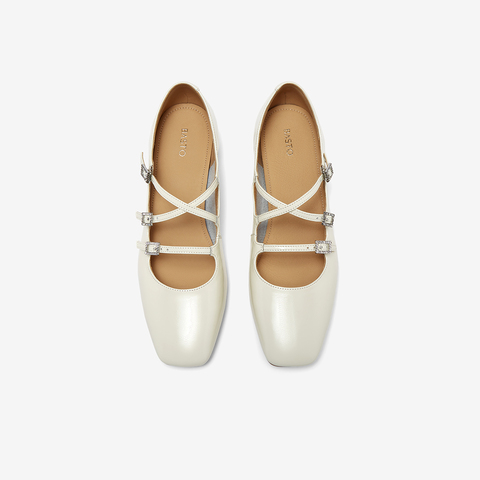 百思图2025秋季新款玛丽珍鞋时尚潮流法式浅口女单鞋BN689CQ5