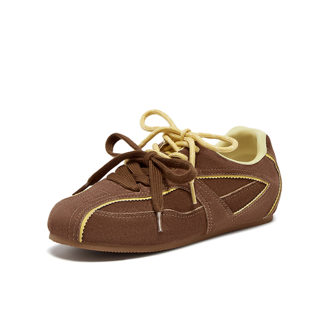 百思图2025秋季新德训鞋时尚复古户外运动平跟女休闲鞋D3250CM5