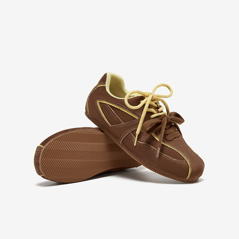 百思图2025秋季新德训鞋时尚复古户外运动平跟女休闲鞋D3250CM5