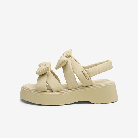 百思图2025夏季新款商场同款休闲凉鞋时尚户外运动女凉鞋CM152BL5