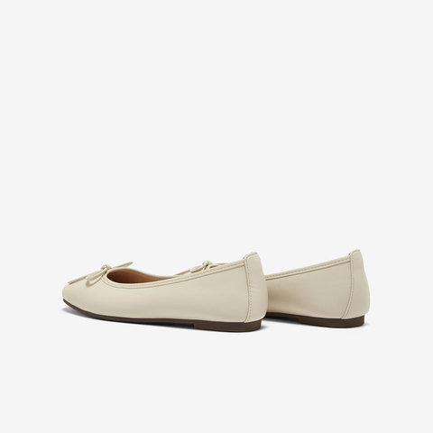 百思图2025秋季新款商场同款浅口单鞋时尚简约方头女鞋CZ979CQ5