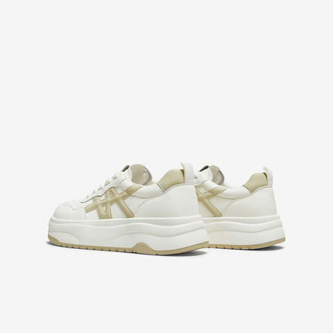 百思图2025秋季新款商场同款板鞋时尚街头潮流女休闲鞋W2025CM5