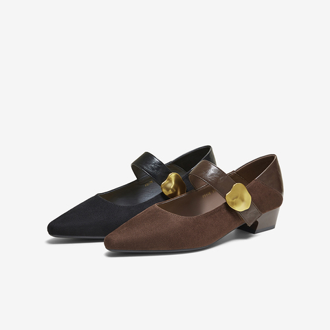 百思图2025秋季新款商场同款玛丽珍鞋时尚复古尖头女单鞋F5176CQ5