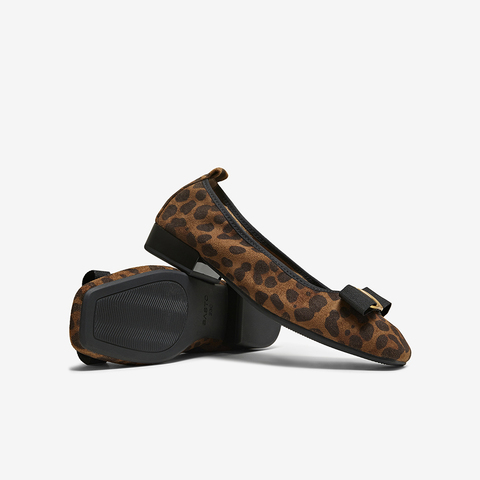 百思图2025秋季新款商场同款浅口单鞋时尚通勤粗跟女鞋B1708CQ5