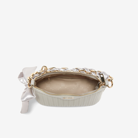 百思图2025秋季新腋下包时尚潮流街头单肩斜挎包女J5058CX5