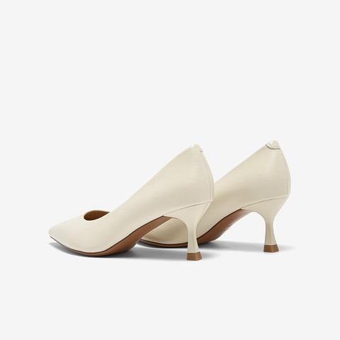 百思图2025秋季新款浅口单鞋时尚简约通勤细高跟尖头女鞋F5139CQ5