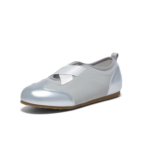 百思图2025夏季新款芭蕾舞德训鞋时尚潮流女休闲鞋D3620BA5