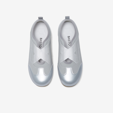 百思图2025夏季新款芭蕾舞德训鞋时尚潮流女休闲鞋D3620BA5