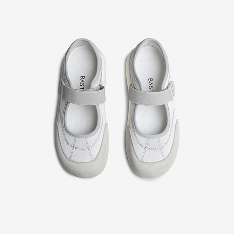 百思图2025秋季新款芭蕾玛丽珍鞋时尚户外休闲女单鞋D3218CQ5