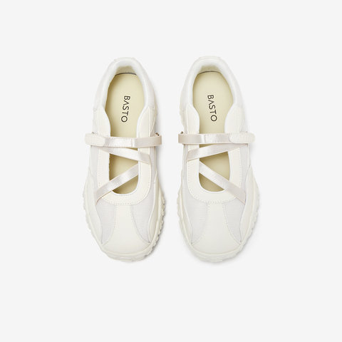 百思图2025秋季新款芭蕾德训时尚潮流运动女休闲鞋A2081CQ5