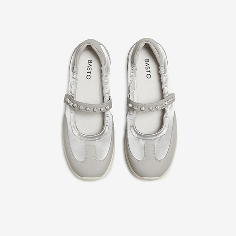 百思图2025秋季新款芭蕾舞鞋时尚潮流复古厚底女单鞋UTH04CA5