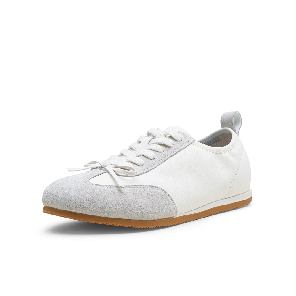 百思图2025秋季新款德训鞋时尚简约户外运动女休闲鞋D3225CM5