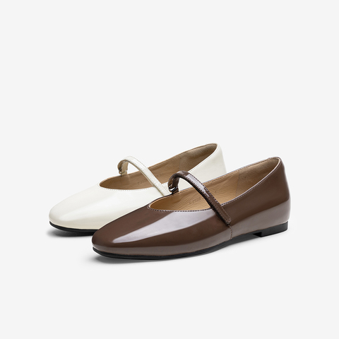 百思图2025秋季新款玛丽珍鞋时尚简约复古浅口女单鞋E2528CQ5