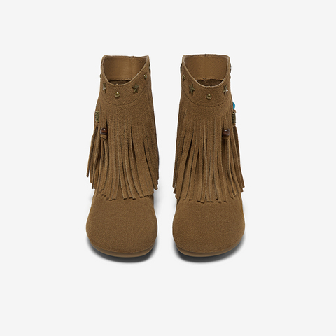 百思图2025冬季新款流苏靴时尚潮流街头平跟女短靴K5015DZ5