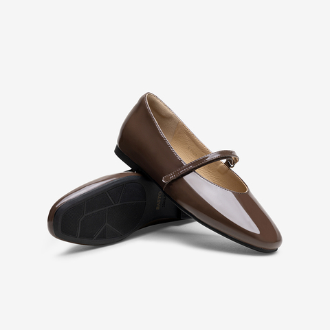 百思图2025秋季新款玛丽珍鞋时尚简约复古浅口女单鞋E2528CQ5