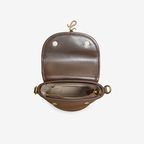 百思图2025冬新款商场同款人水桶包时尚潮流单肩斜挎包女TY052DX5