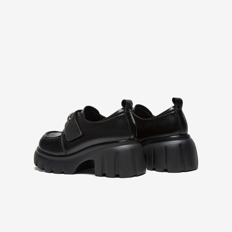 百思图2025秋季新款商场同款牛津鞋时尚学院风女单鞋CV178CM5