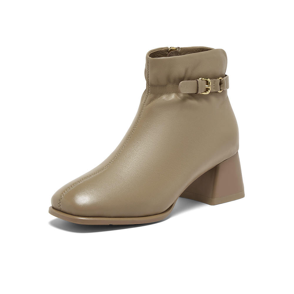 百思图2025冬季新款商场同款时装靴时尚简约通勤女短靴K5618DD5