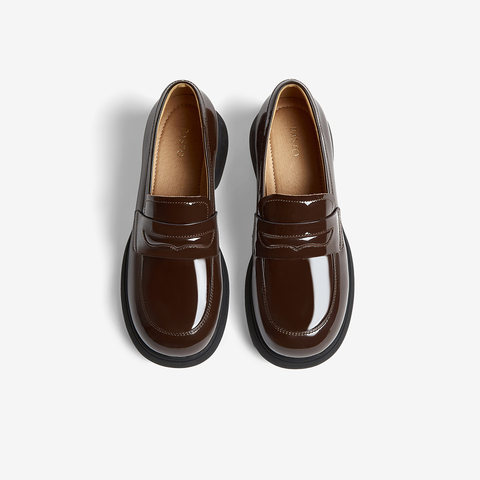 百思图2025秋季新款商场同款乐福鞋复古学院风女单鞋UTS01CA5