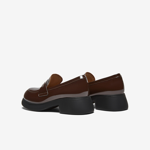 百思图2025秋季新款商场同款乐福鞋复古学院风女单鞋UTS01CA5