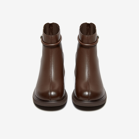 百思图2025冬季新款商场同款时装靴时尚简约通勤女短靴W1711DD5