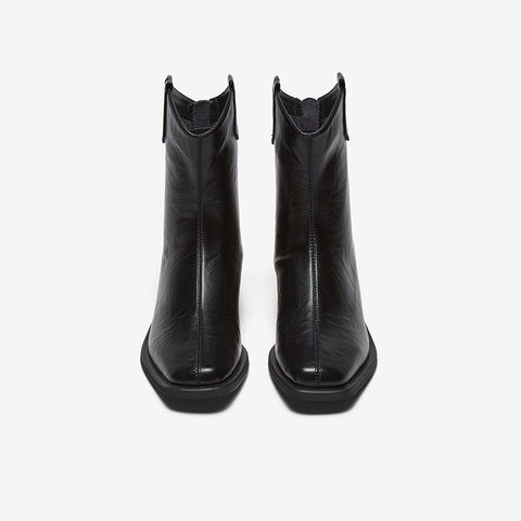 百思图2025冬季新款商场同款时装靴时尚通勤粗跟女短靴B7206DZ5