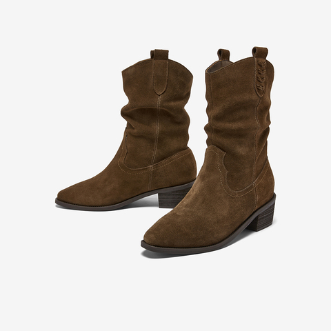 百思图2025冬季新款西部靴时尚复古潮流粗跟尖头女中靴BP107DZ5