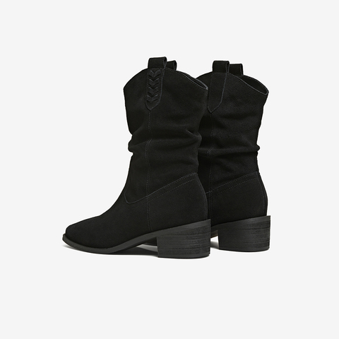 百思图2025冬季新款西部靴时尚复古潮流粗跟尖头女中靴BP107DZ5