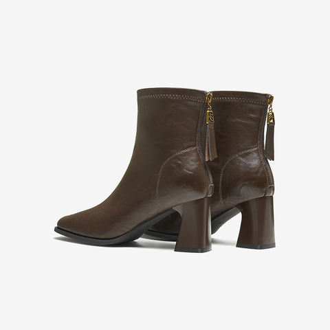 百思图2025冬季新款商场同款时装靴时尚通勤粗跟女短靴F5217DD5