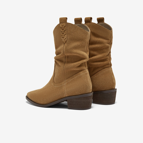 百思图2025冬季新款西部靴时尚复古潮流粗跟尖头女中靴BP107DZ5