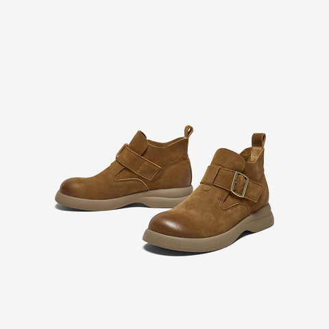 百思图2025冬季新款商场同款休闲靴时尚简约户外女短靴S2263DD5