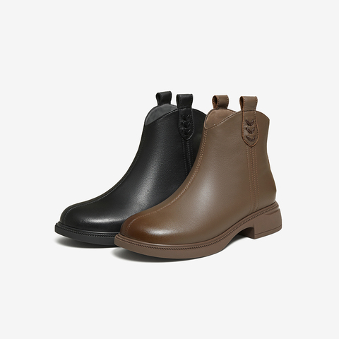 百思图2025冬季新款商场同款休闲靴时尚简约通勤女短靴G7359DD5