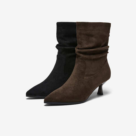 百思图2025冬季新款堆堆靴时尚复古细跟尖头女中靴K5056DZ5