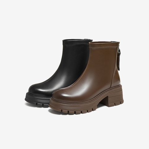 百思图2025冬季新款时装靴简约通勤粗跟女短靴BV316DD5