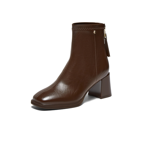 百思图2025冬季新款商场同款时装靴简约通勤粗跟女短靴F2091DD5