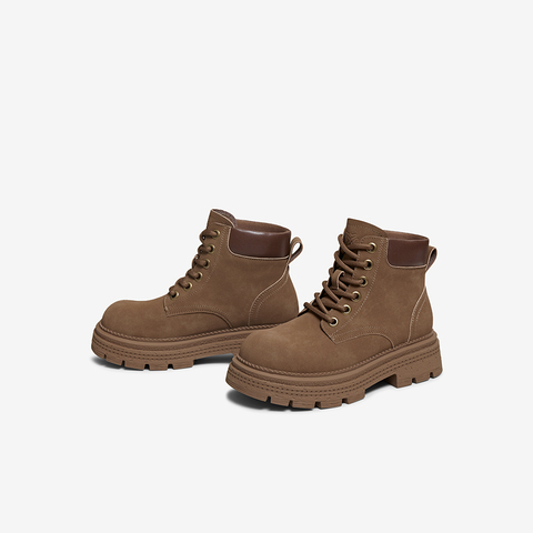 百思图2025冬季新款马丁靴时尚复古工装户外运动女中靴D3785DZ5