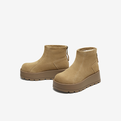 百思图2025冬季新款商场同款雪地靴时尚运动休闲女短靴F5101DD5