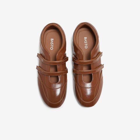 百思图2025秋季新款芭蕾舞鞋时尚潮流复古休闲女单鞋D3536CQ5