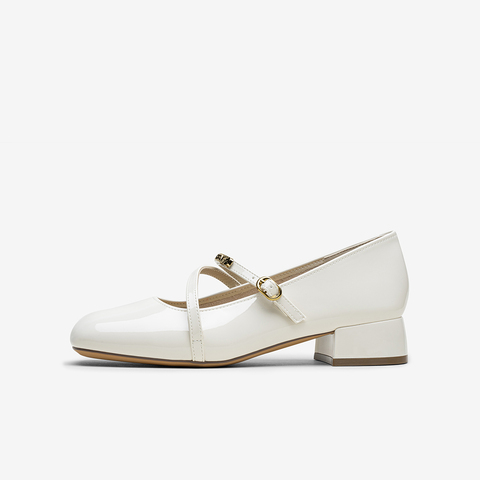 百思图2025秋季新款商场同款玛丽珍鞋时尚简约粗跟女单鞋F2052CQ5