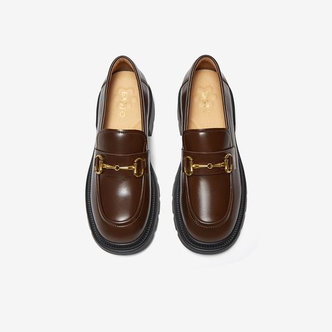 百思图2025秋季新款乐福鞋时尚复古通勤学院风女单鞋TFW04CA5