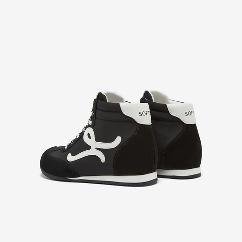 百思图2025冬季新款商场同款休闲靴时尚潮流户外女短靴A1858DD5