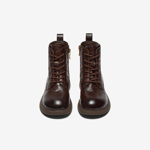 百思图2025冬季新款商场同款马丁靴时尚简约户外女短靴W8268DD5