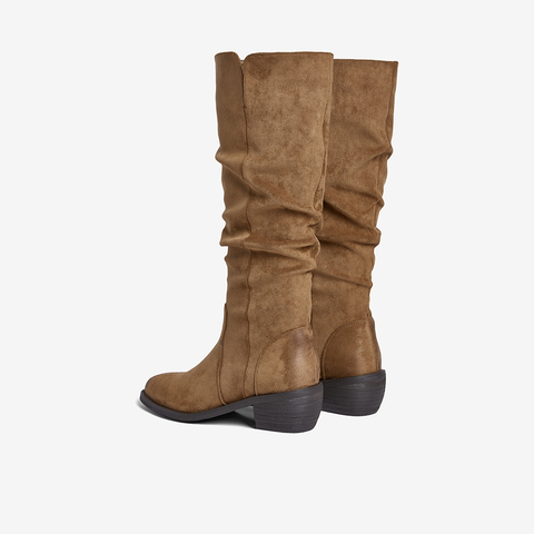 百思图2025冬季新款堆堆靴时尚潮流街头粗跟女长靴B2772DG5