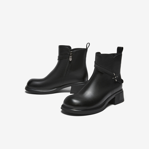 百思图2025冬季新款商场同款休闲靴简约通勤粗跟女短靴H1586DD5