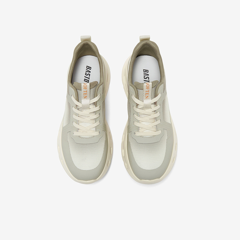 百思图2025秋季新款时尚简约户外街头男运动休闲鞋90529CM5