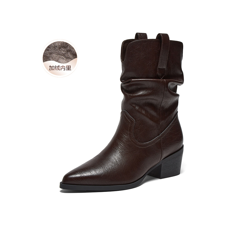 百思图2025冬季新款堆堆靴时装靴时尚潮流粗跟尖头女中靴F3061DZ5