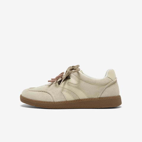 百思图2025秋季新款德训鞋时尚复古街头运动女休闲鞋UEZ14CM5